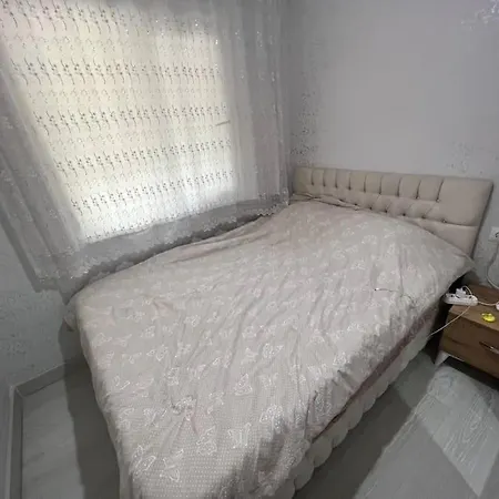 Daire 3 Odalı Bahçeli Bbq Kalbinde Ev