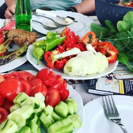 3 Odali Bahceli Bbq Kalbinde Ev Апартаменты