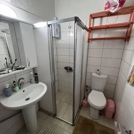 Apartment 3 Odali Bahceli Bbq Kalbinde Ev *