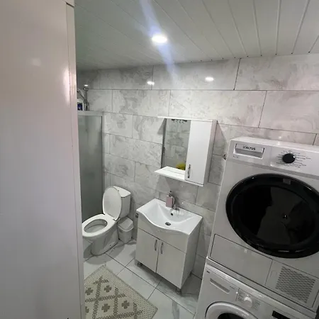Appartement 3 Odali Bahceli Bbq Kalbinde Ev