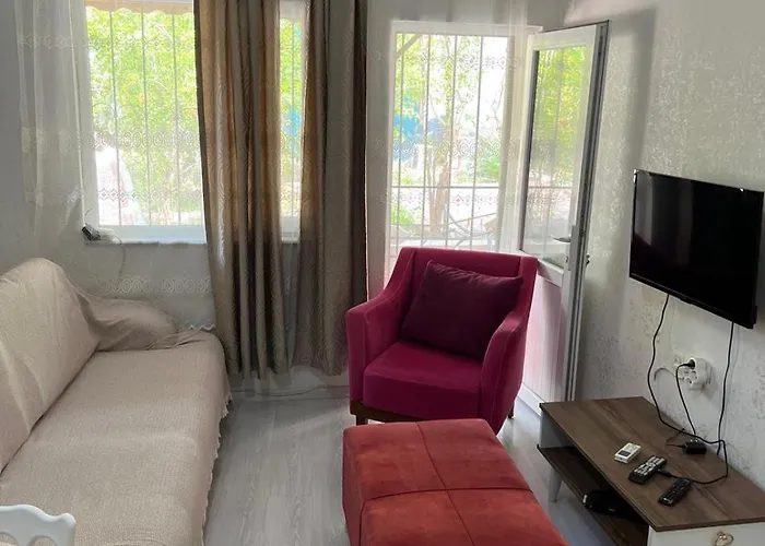 3 Odali Bahceli Bbq Kalbinde Ev Apartment *