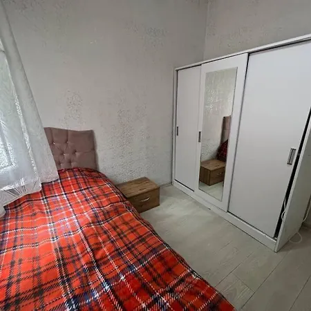 3 Odali Bahceli Bbq Kalbinde Ev Apartament *