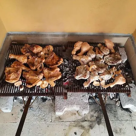 3 Odali Bahceli Bbq Kalbinde Ev Antalya