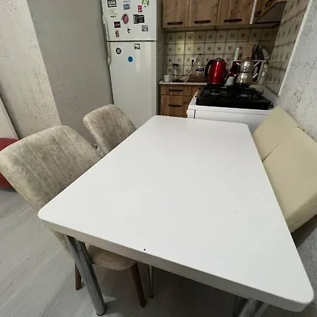 3 Odali Bahceli Bbq Kalbinde Ev Apartament