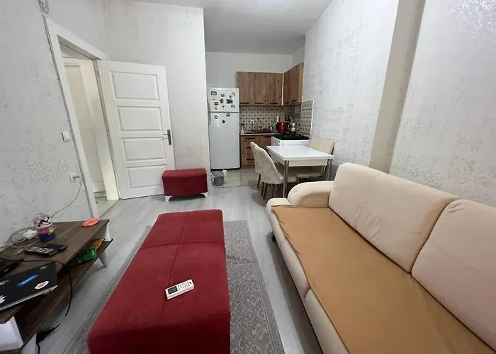 3 Odali Bahceli Bbq Kalbinde Ev * Antalya