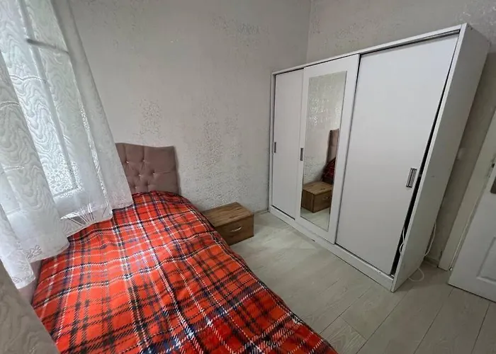 3 Odali Bahceli Bbq Kalbinde Ev Apartament *